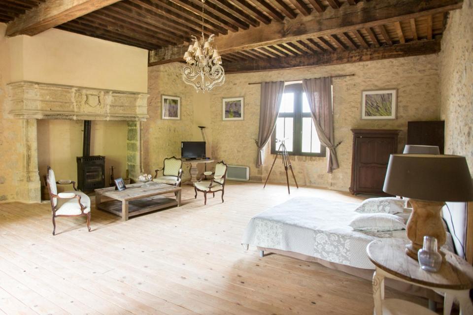 Chateau De Pleneselve Bon-Encontre Eksteriør bilde